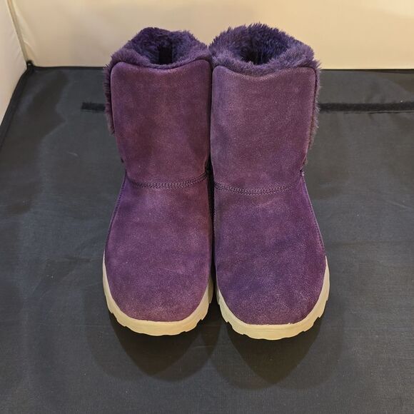 SKECHERS WOMEN'S ON THE GO JOY BUNDLE UP COZY ANKLE BOOTS - Picture 2 of 16